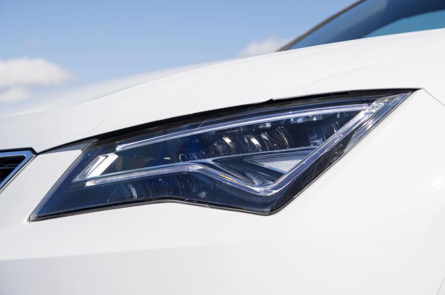 Детали экстерьера Seat Ateca FR 2017 года  (UK) (фото 32 из 40)